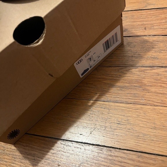 UGG Blue Tasman Women size 7 - Picture 2 of 2